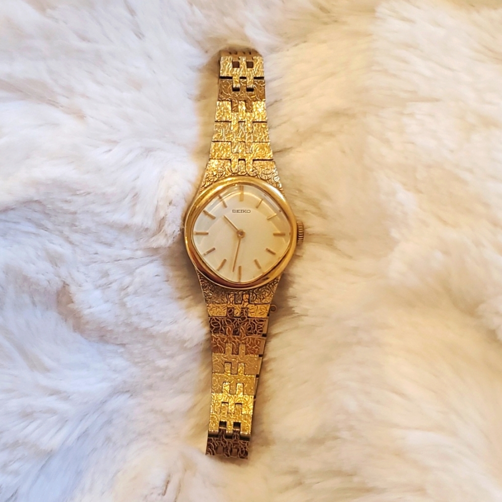 Rare Vintage Seiko Women's Gold Plate Manual Wind Mechanical Dress Watch…